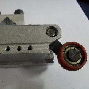 PA/ Modelo para garrafa, frasco e pote com avanço do angulo extra
Opcional sensor de acionamento eletromagnético - indutivi

NCM O-I 84791090  - somente o mecanismo sem sensor